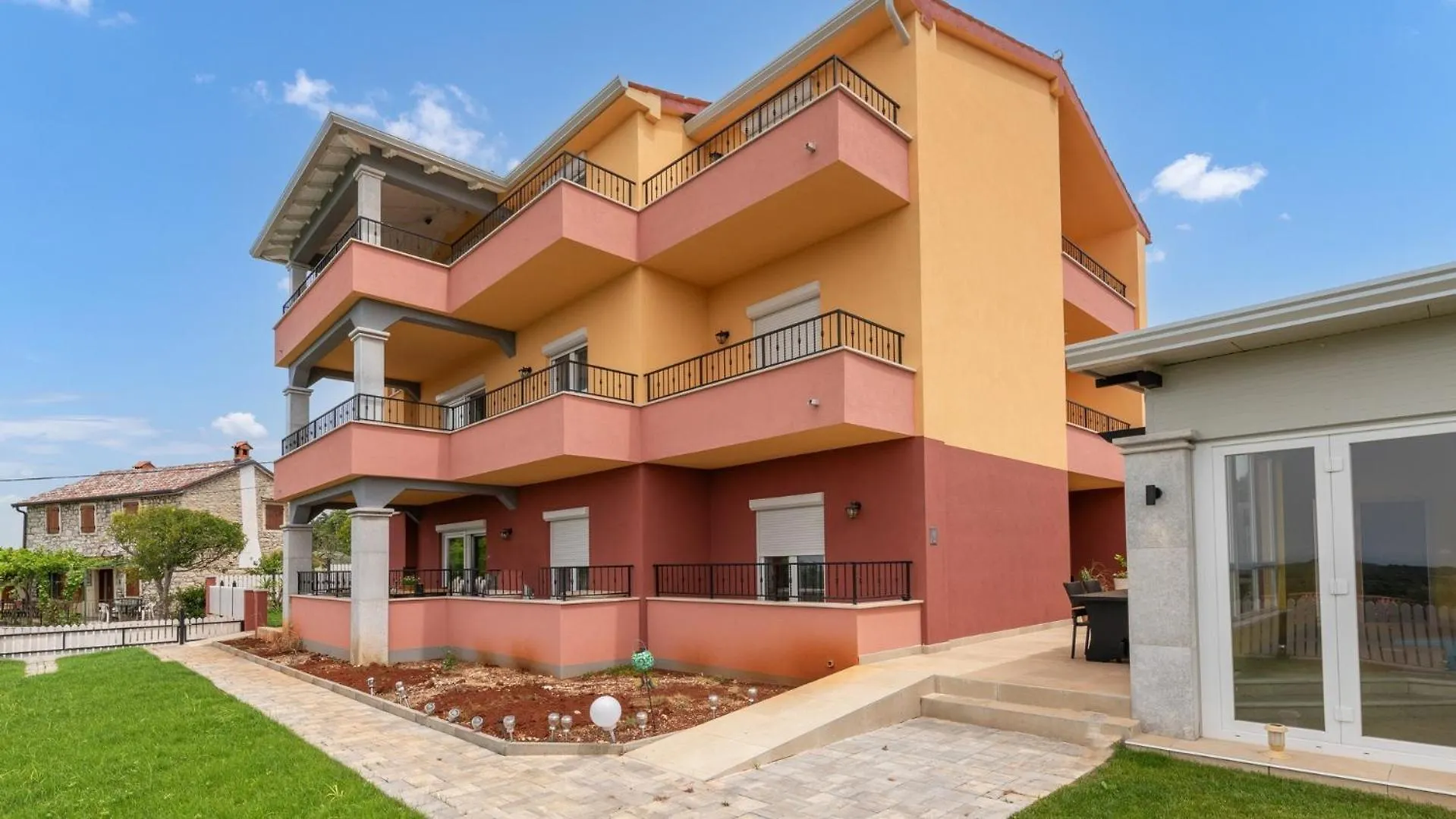 Guest house Villa Damian Materada Croatia